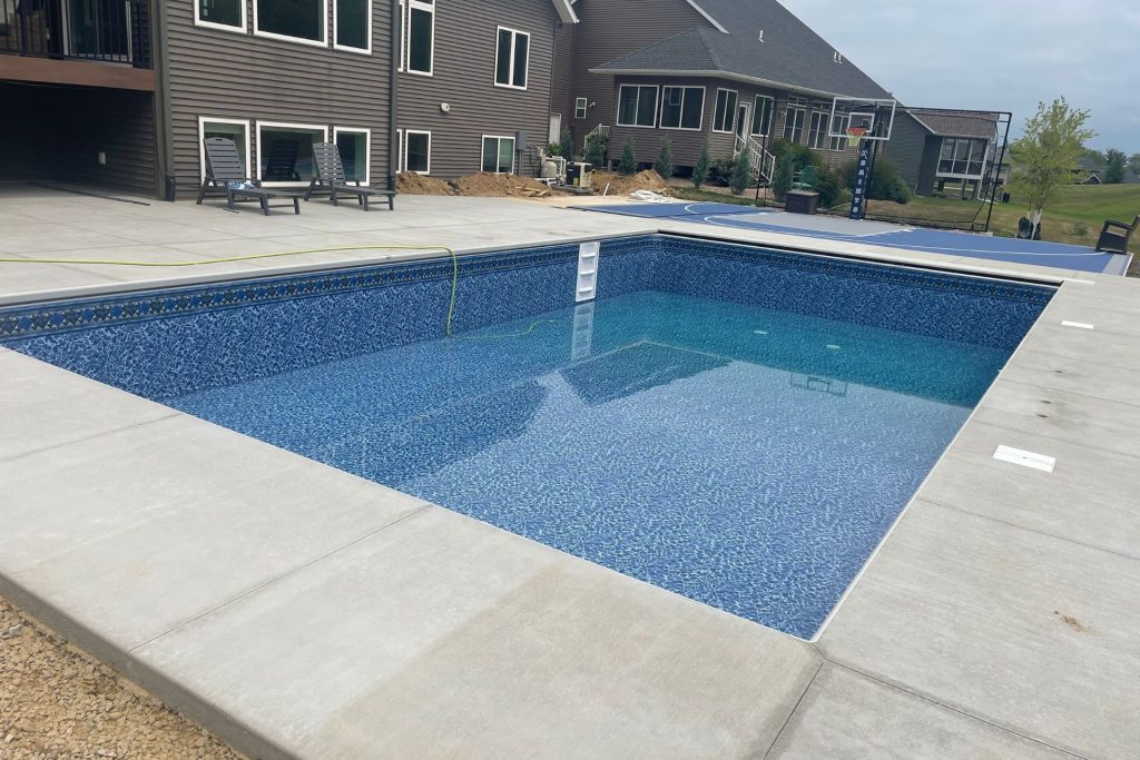 pools davenport